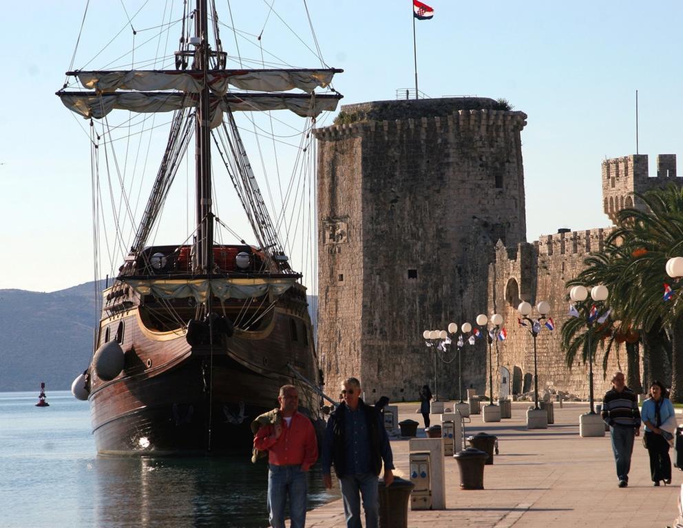 Dimora Picco Bello Trogir Exterior photo